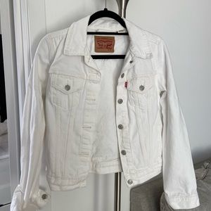 Vintage White Levi’s Jean Jacket Oversized